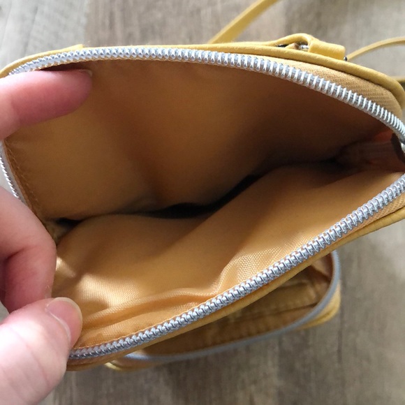 Yellow crossbody - Picture 5 of 6